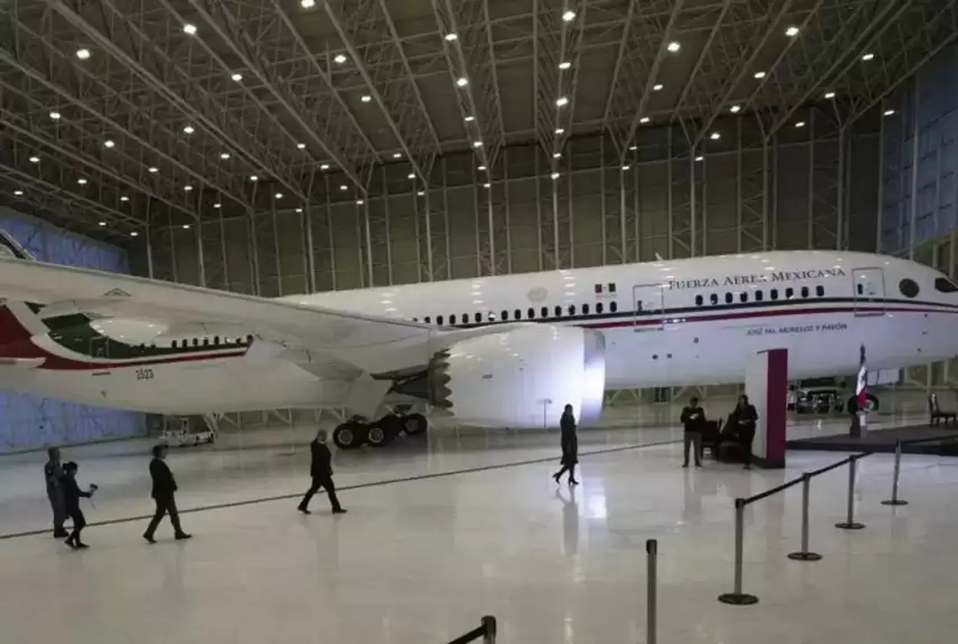 Капитал - Мексика продала президентский самолет Таджикистану за $92 млн