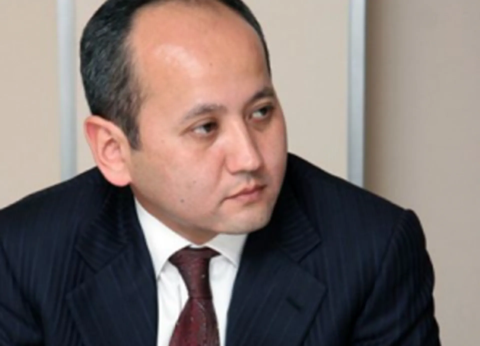 Капитал - Суд Франции рассмотрит дело Аблязова в четверг