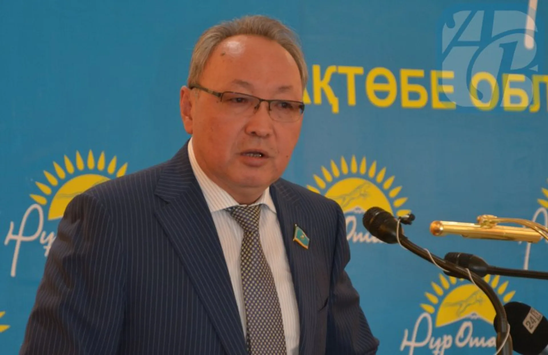 Капитал - Бектас Бекназаров избран вице-спикером сената