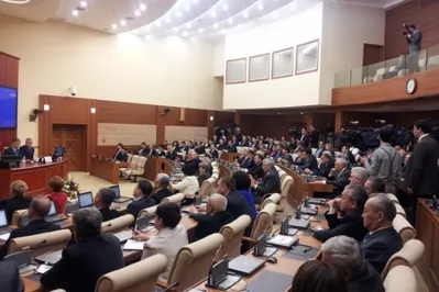 ​С чем связан роспуск парламента?