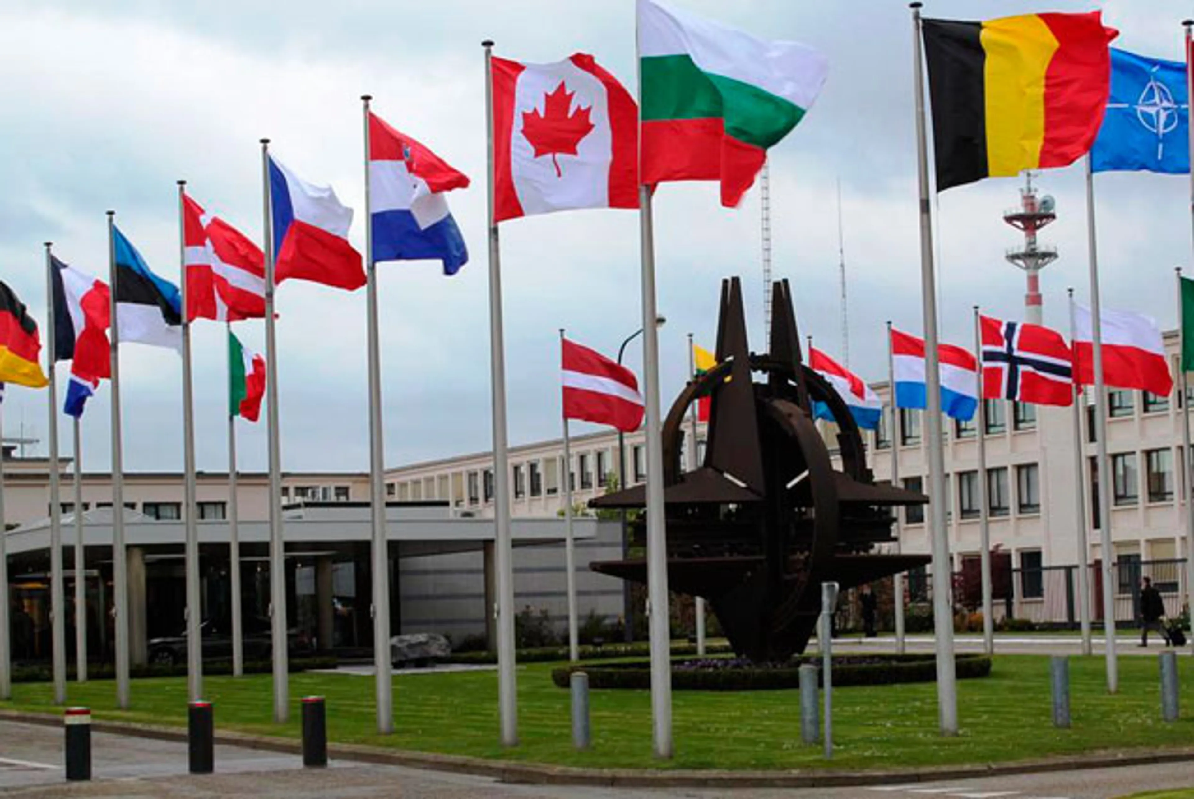 Капитал - Саммит НАТО пройдет без России