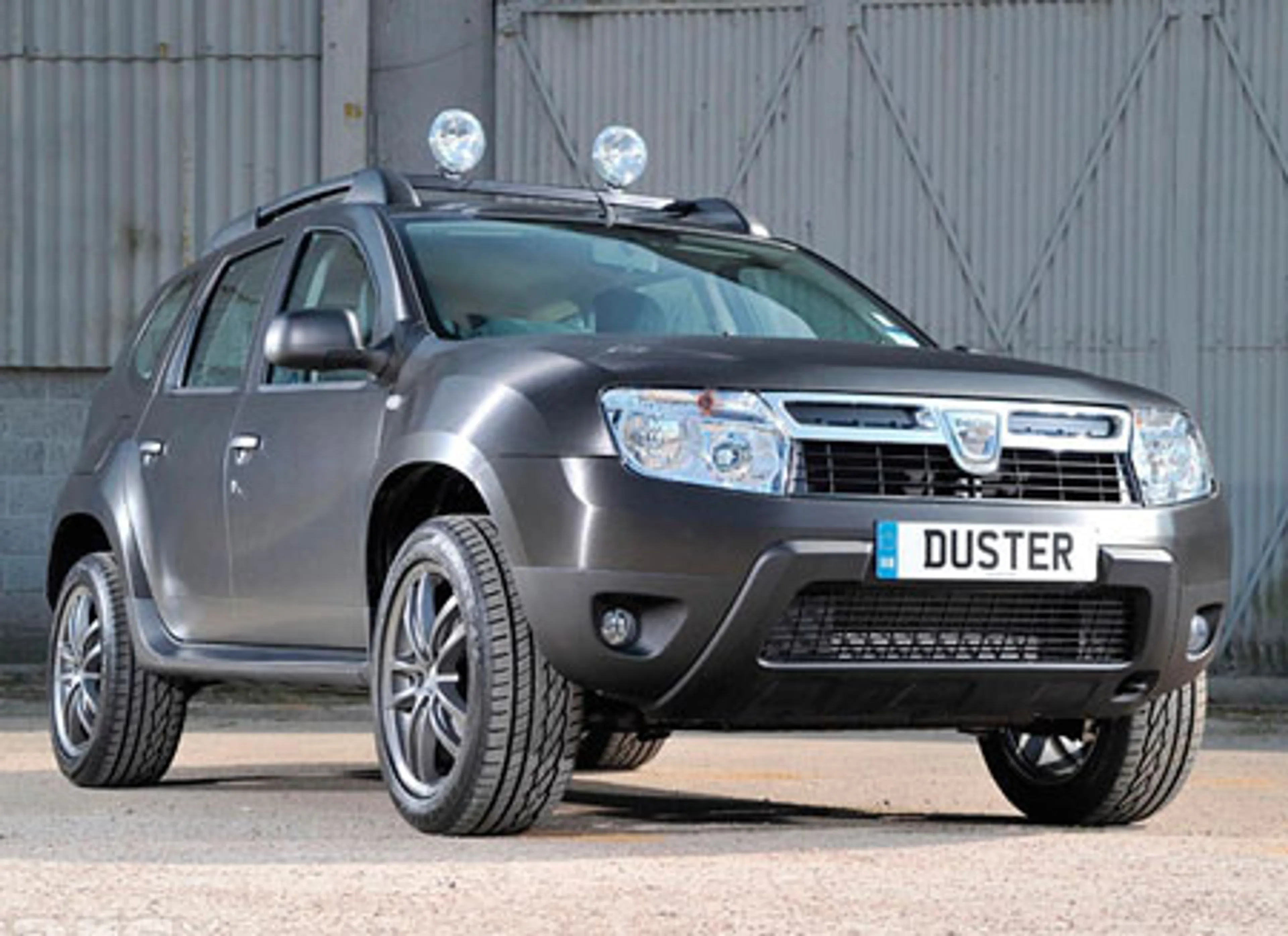 Капитал - Спецверсия Duster цвета ночи