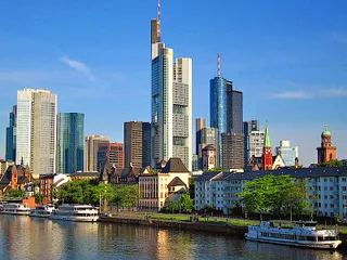 Капитал - Франкфурт побеждает в войне за банки