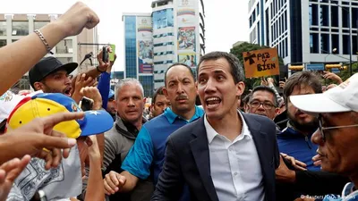 Лидер оппозиции Венесуэлы провозгласил себя президентом