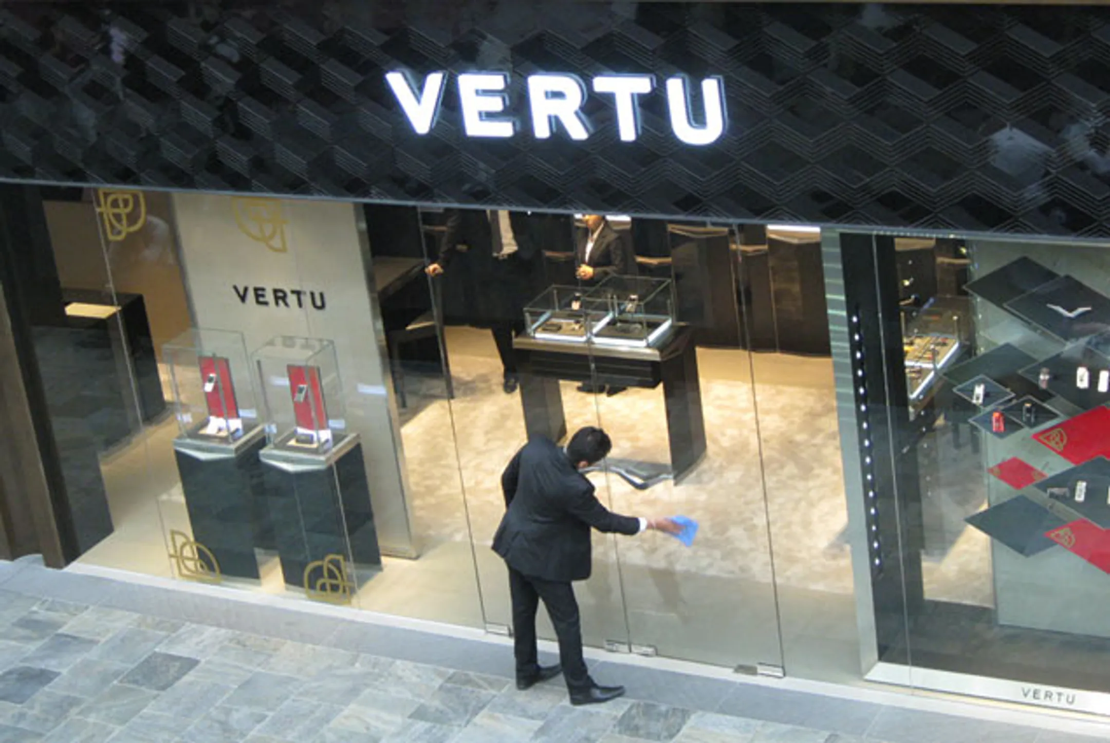 Vertu продан гонконгскому инвестфонду - Image Kapital.kz