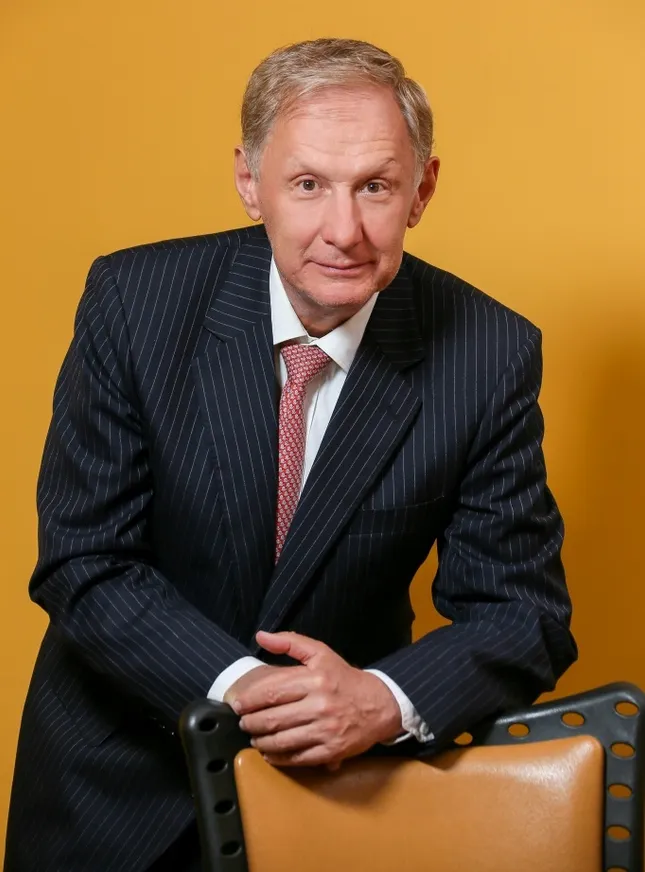 Светит ли страховщикам и их клиентам светлое будущее? - фото kapital.kz