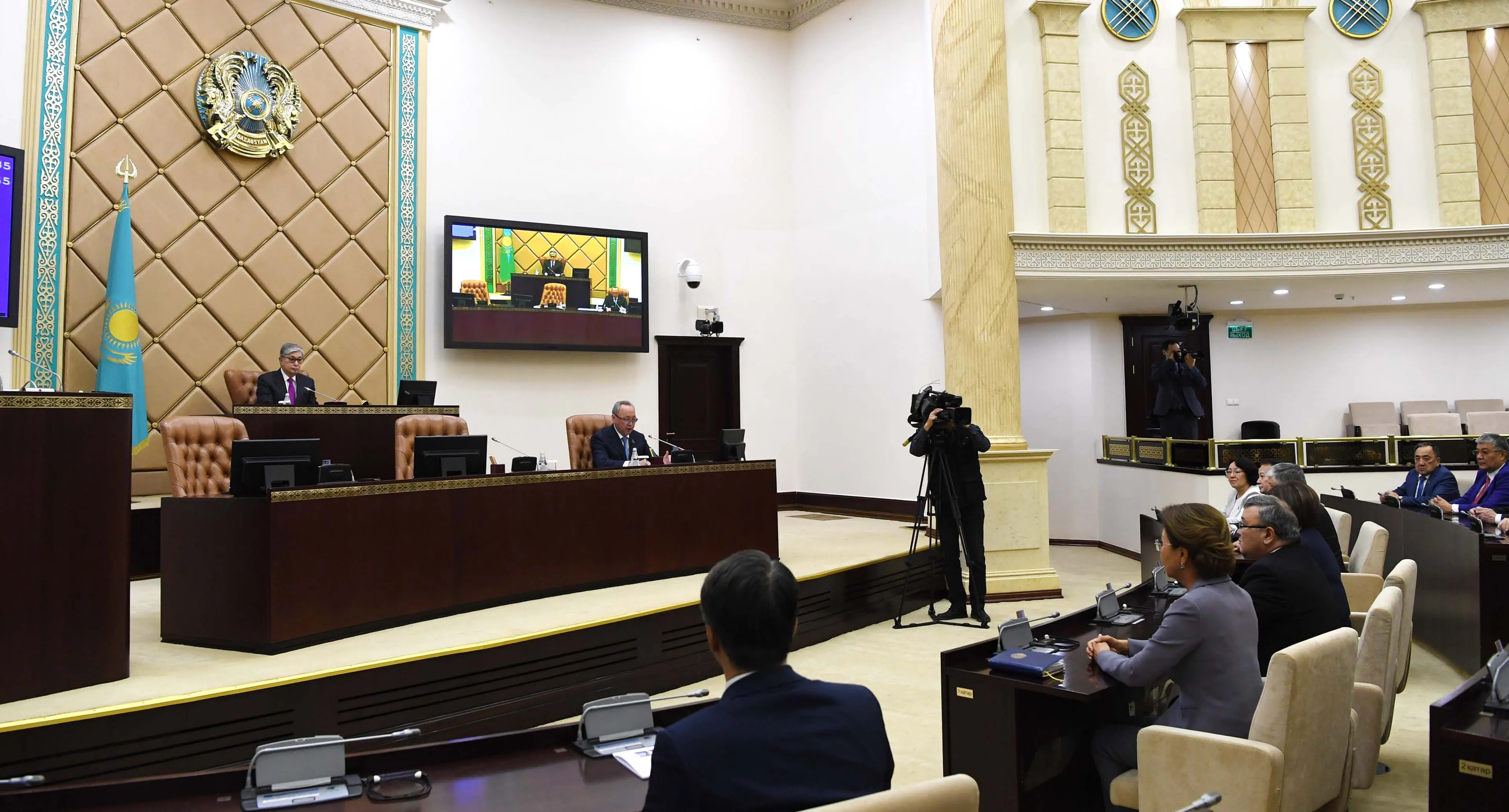 Капитал - Парламент одобрил переименование столицы