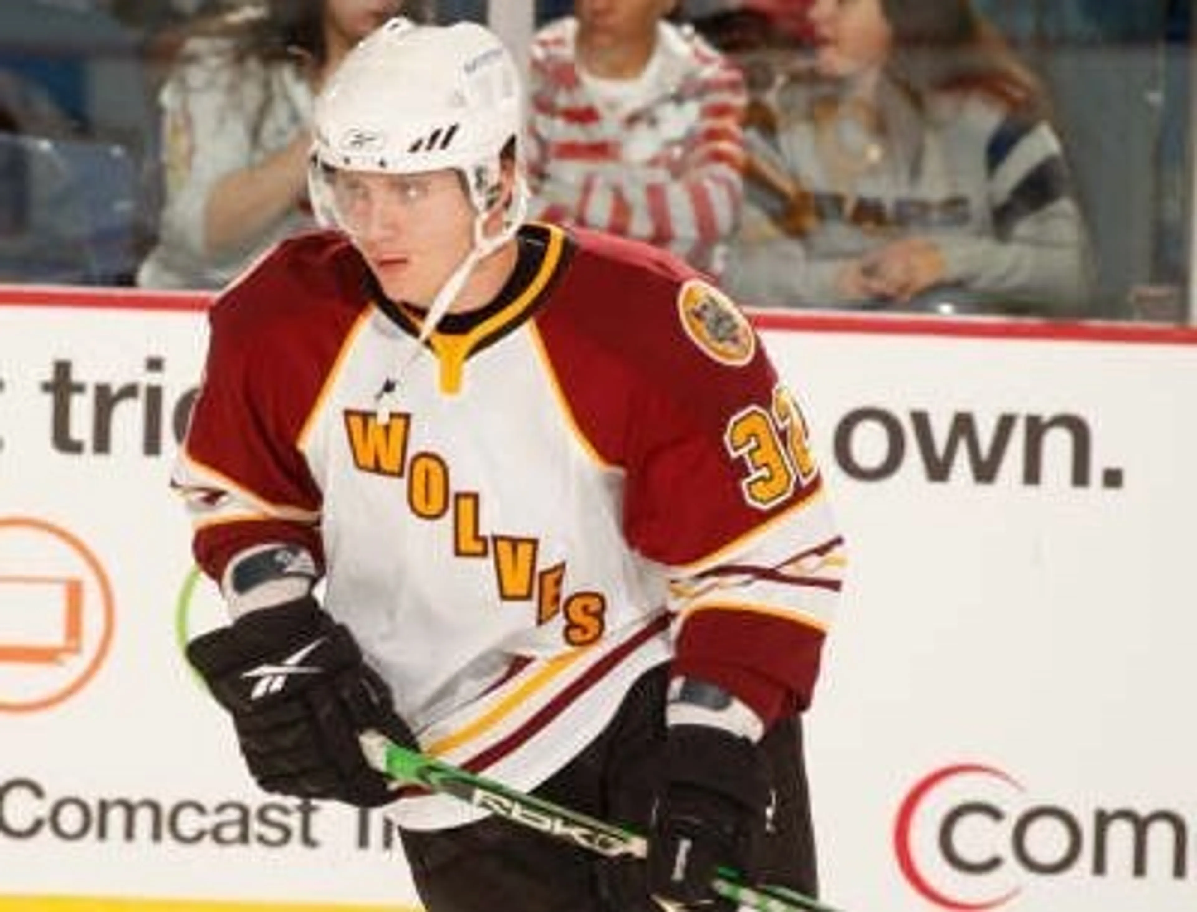 Капитал - Массовая драка хоккеистов на скамейке запасных