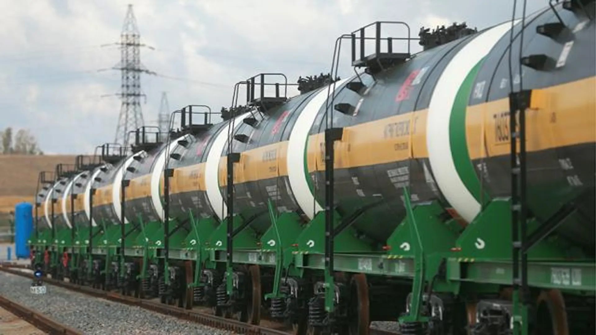 Капитал - Казахстан планирует экспортировать около 70 тысяч тонн бензина