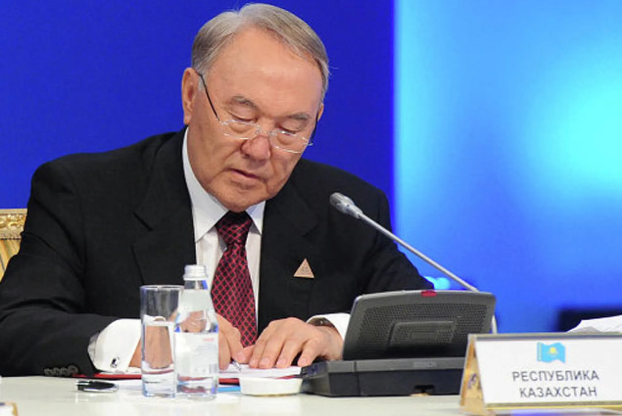 Президент подписал закон о миротворческой деятельности РК - Image Kapital.kz