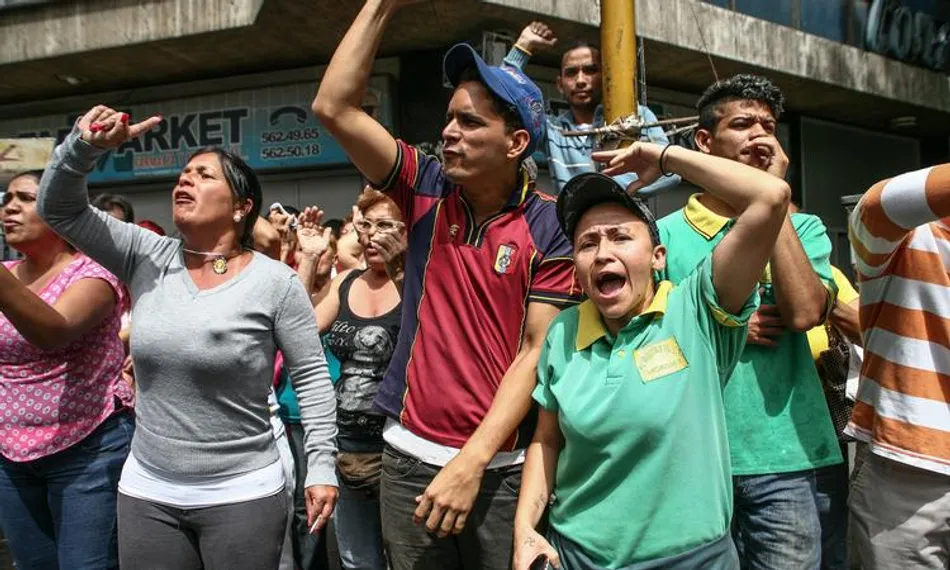 Капитал - Жертвами голодных бунтов в Венесуэле стали несколько человек