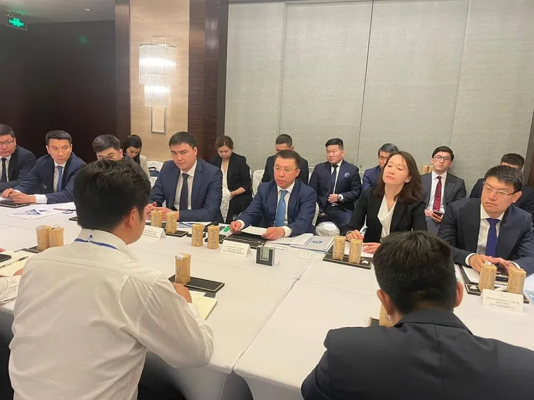 Капитал - О чем глава МИИР РК говорил с бизнесменами и чиновниками в Пекине