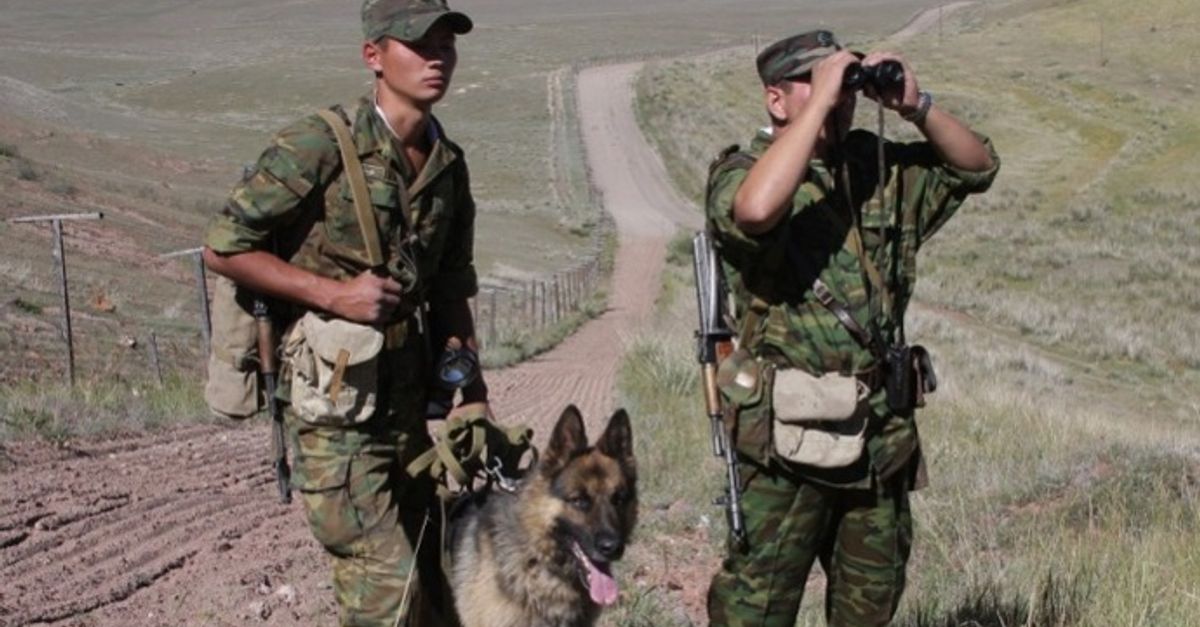 Погран алматы. Пограничная застава казахстана. Академия погран кнб алматы. Погран алматы. Казахстан погран войска.