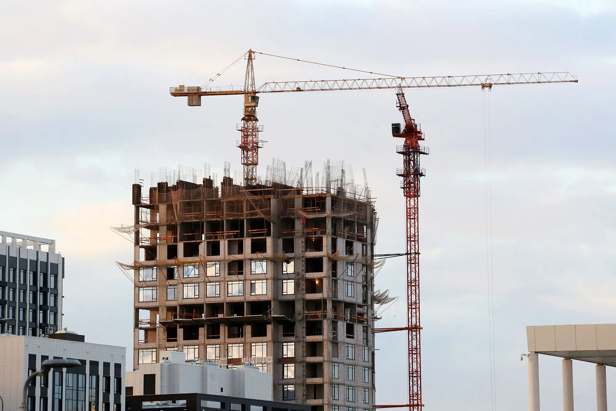 Новостройки Астаны: что тормозит продажи и как адаптируются девелоперы 