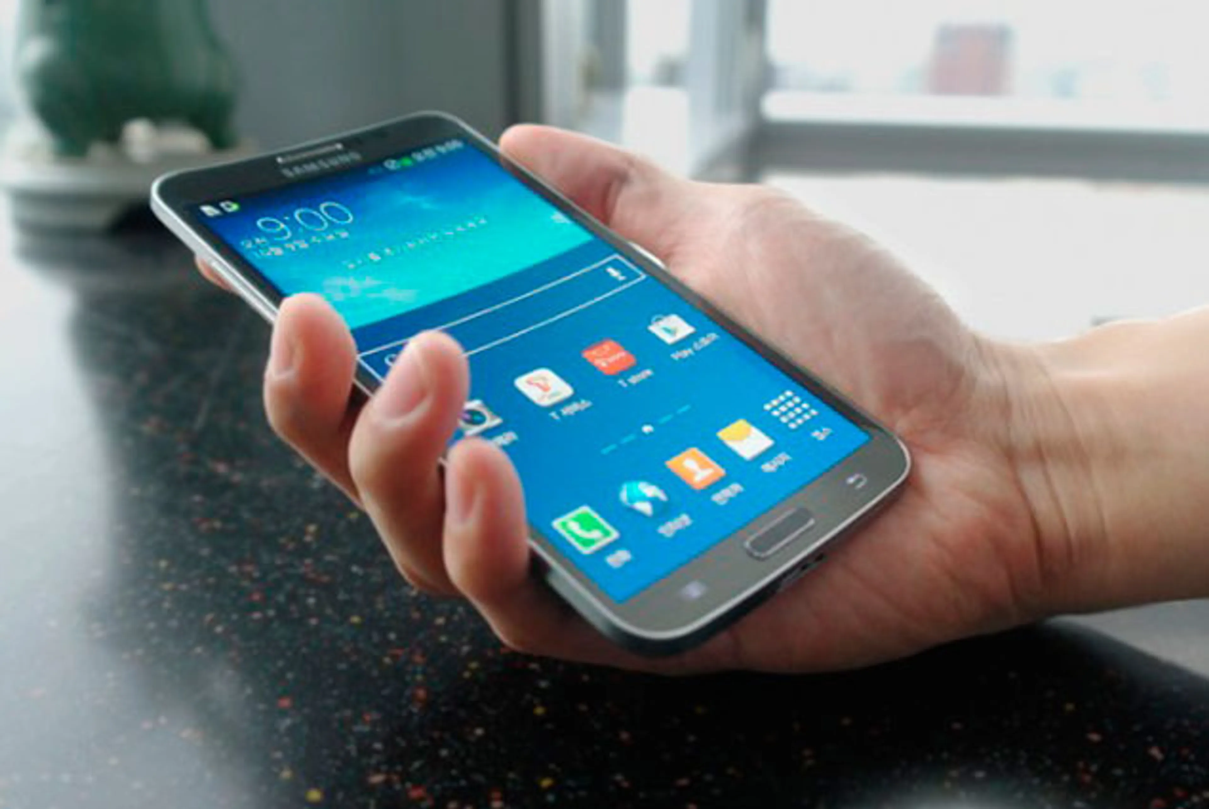 Капитал - Экраны смартфонов Samsung займут и боковые грани