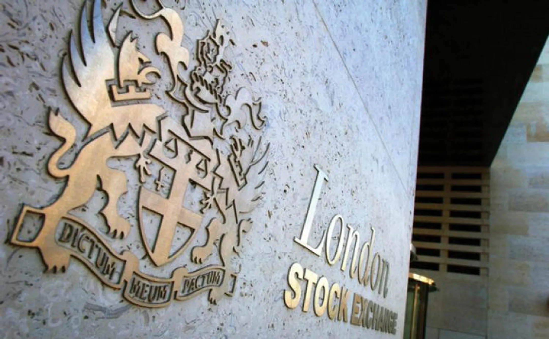 Казком может провести делистинг депозитарных расписок с LSE - Image Kapital.kz
