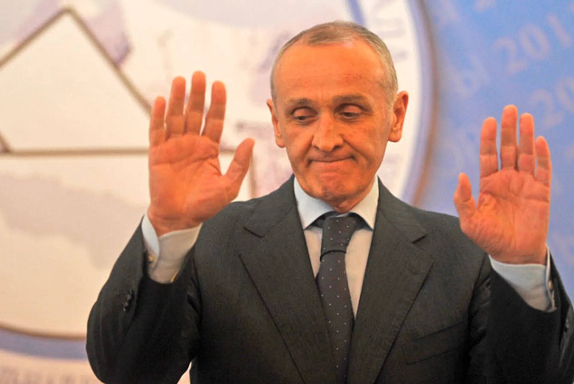 Капитал - Анкваб отказался уходить в отставку