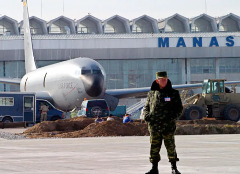 Капитал - Одобрен транзит британских войск через кыргызское небо