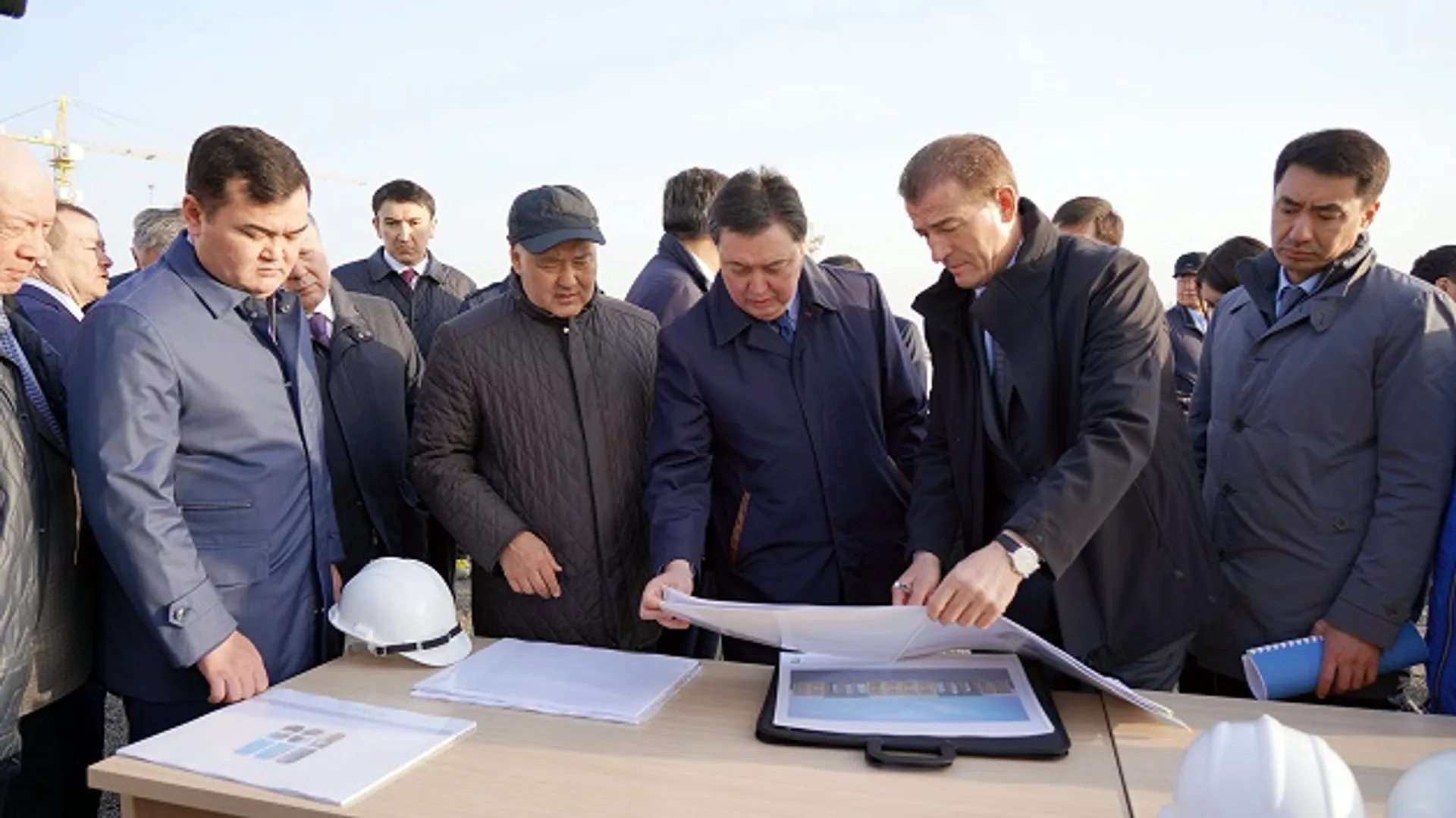 Капитал - Аскар Мамин поручил усилить работу по застройке Туркестана