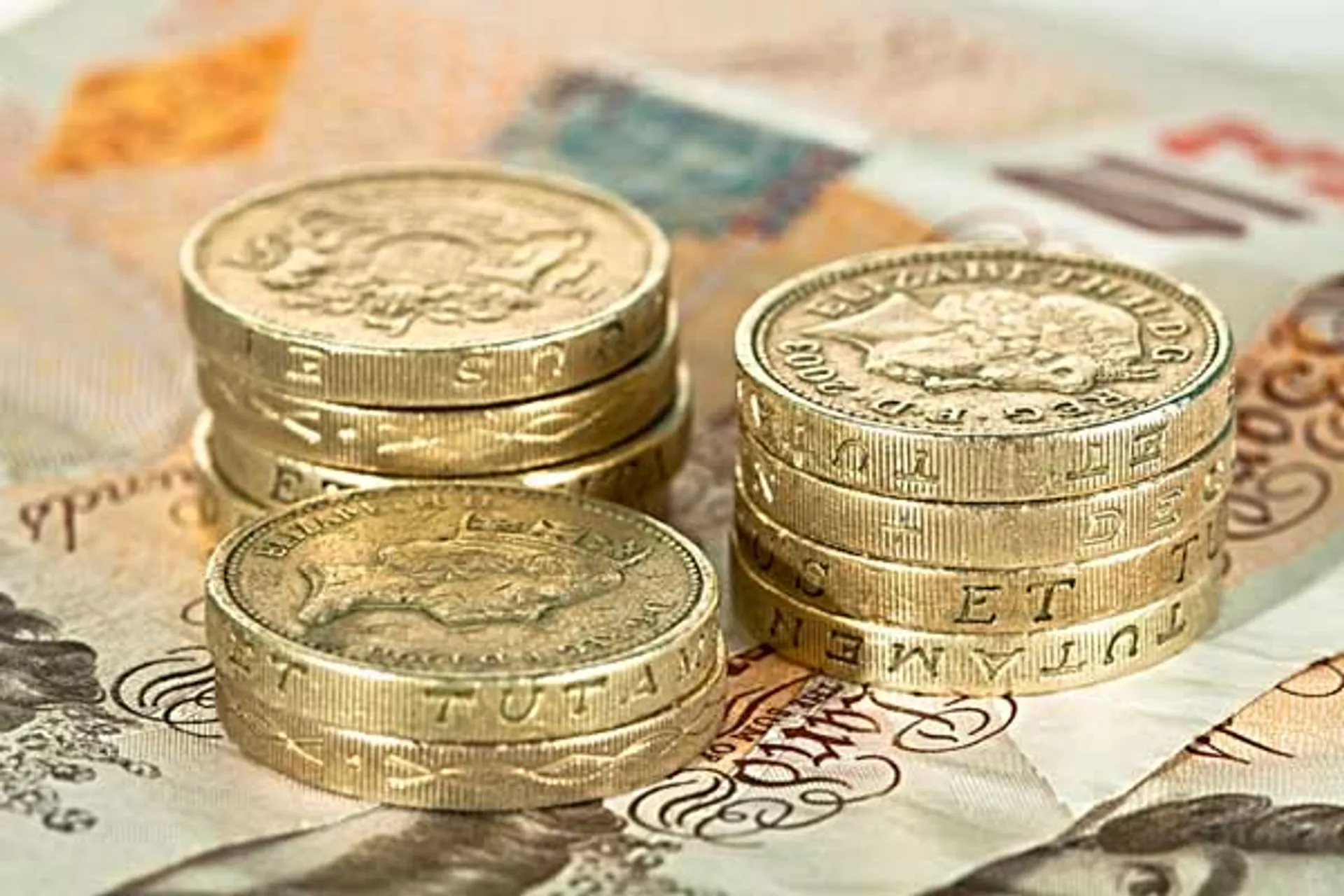 Капитал - Курс британского фунта упал до уровня 1985 года