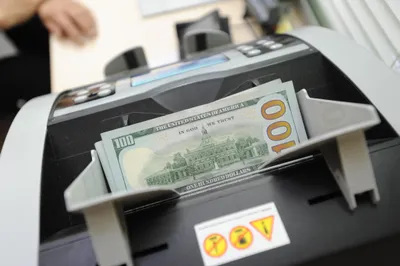 На KASE резко вырос объем сделок по доллару