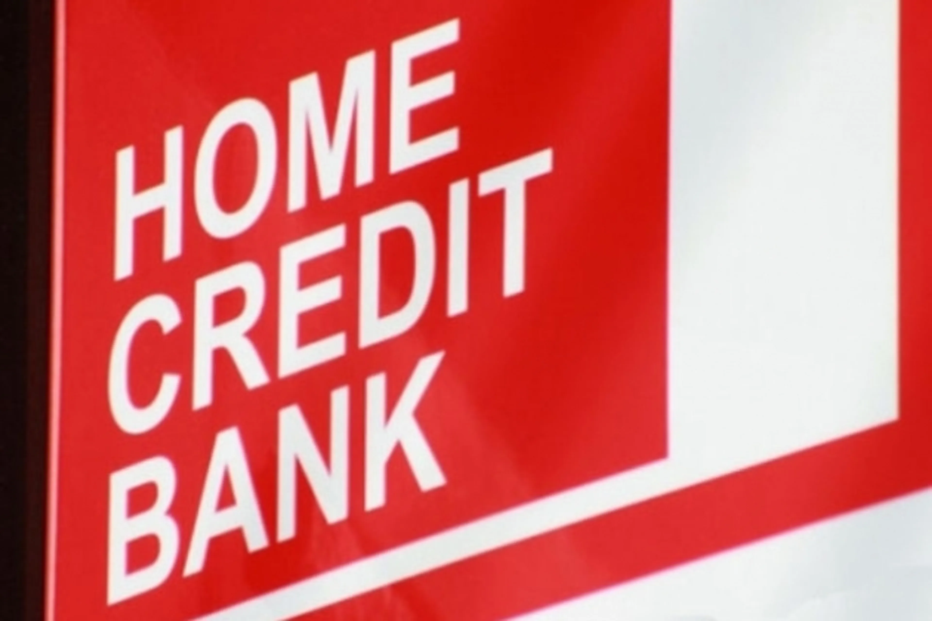 Капитал - Прибыль Банк Хоум Кредит снизилась более чем на треть