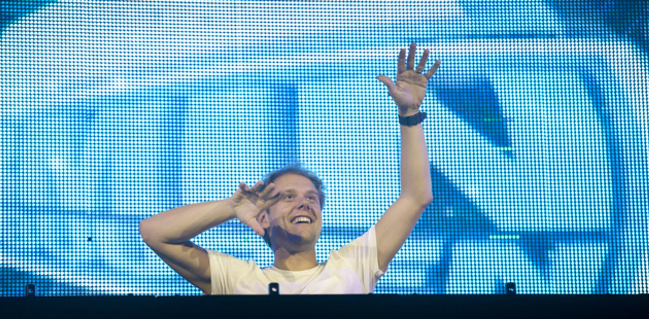 В Алматы выступил известный диджей Армин ван Бюрен - Image Kapital.kz