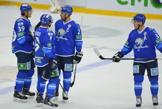 Капитал - «Барыс» начал выплачивать хоккеистам долги по зарплате