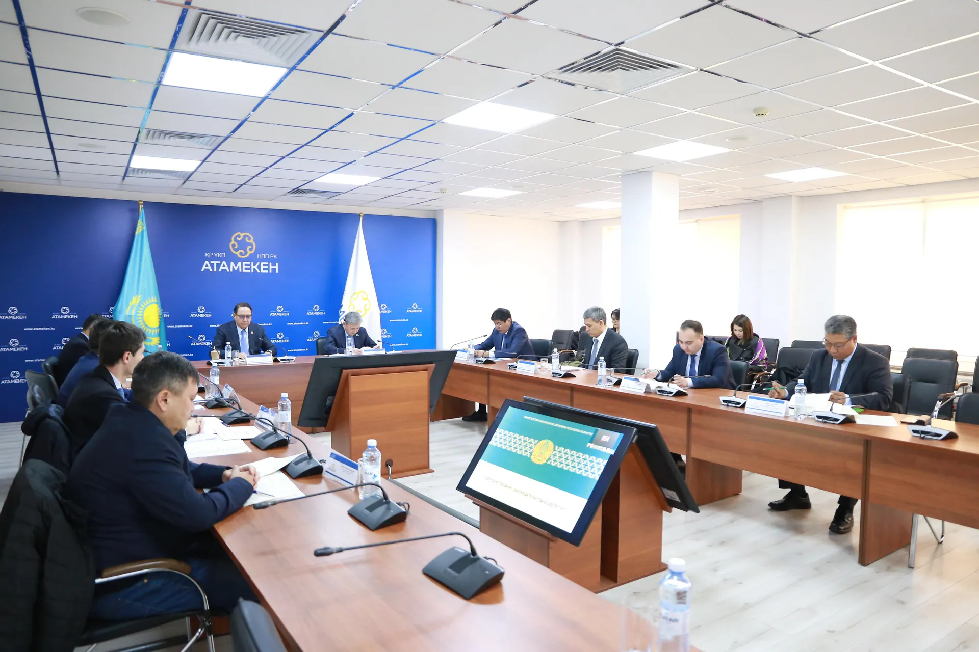 Капитал - В Нацпалате обсудили поправки к закону о ГЧП