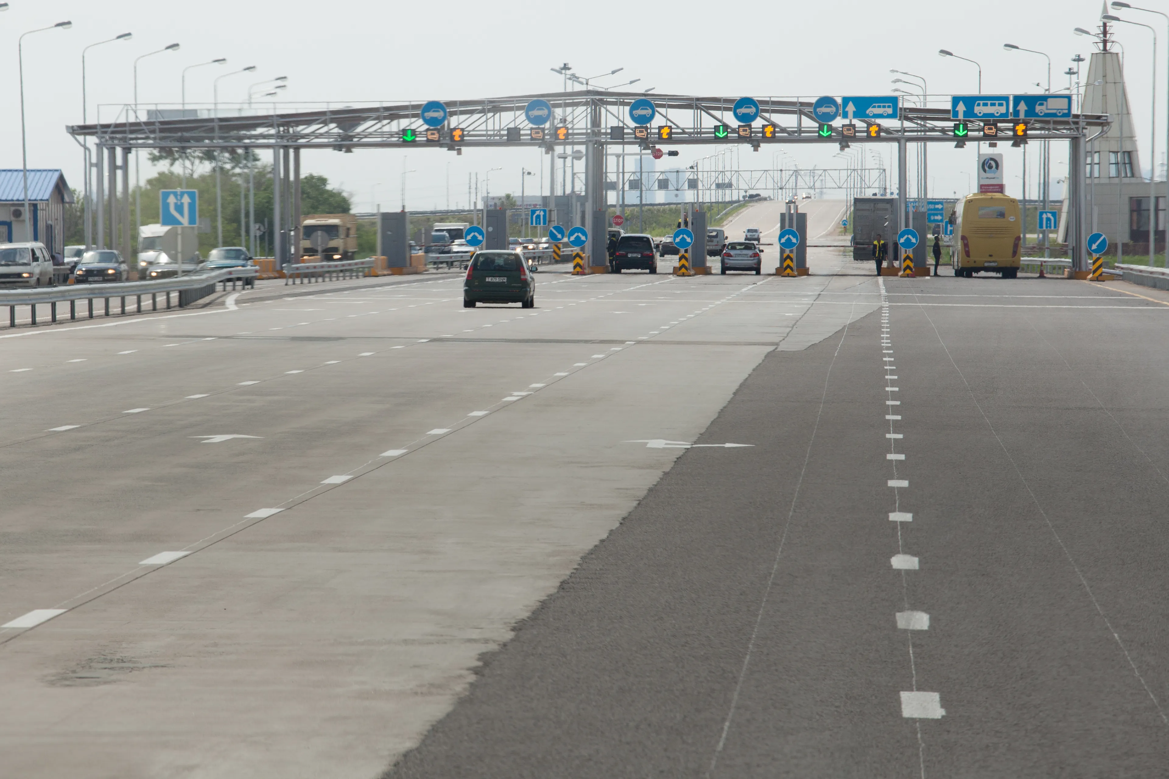 Капитал - Платные дороги принесут в бюджет 40 миллиардов тенге