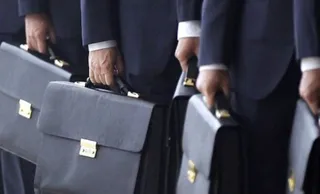 Капитал - Названы ведомства, в которых сотрудники перерабатывают