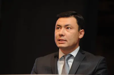 Низкие зарплаты в таможне способствуют коррупции