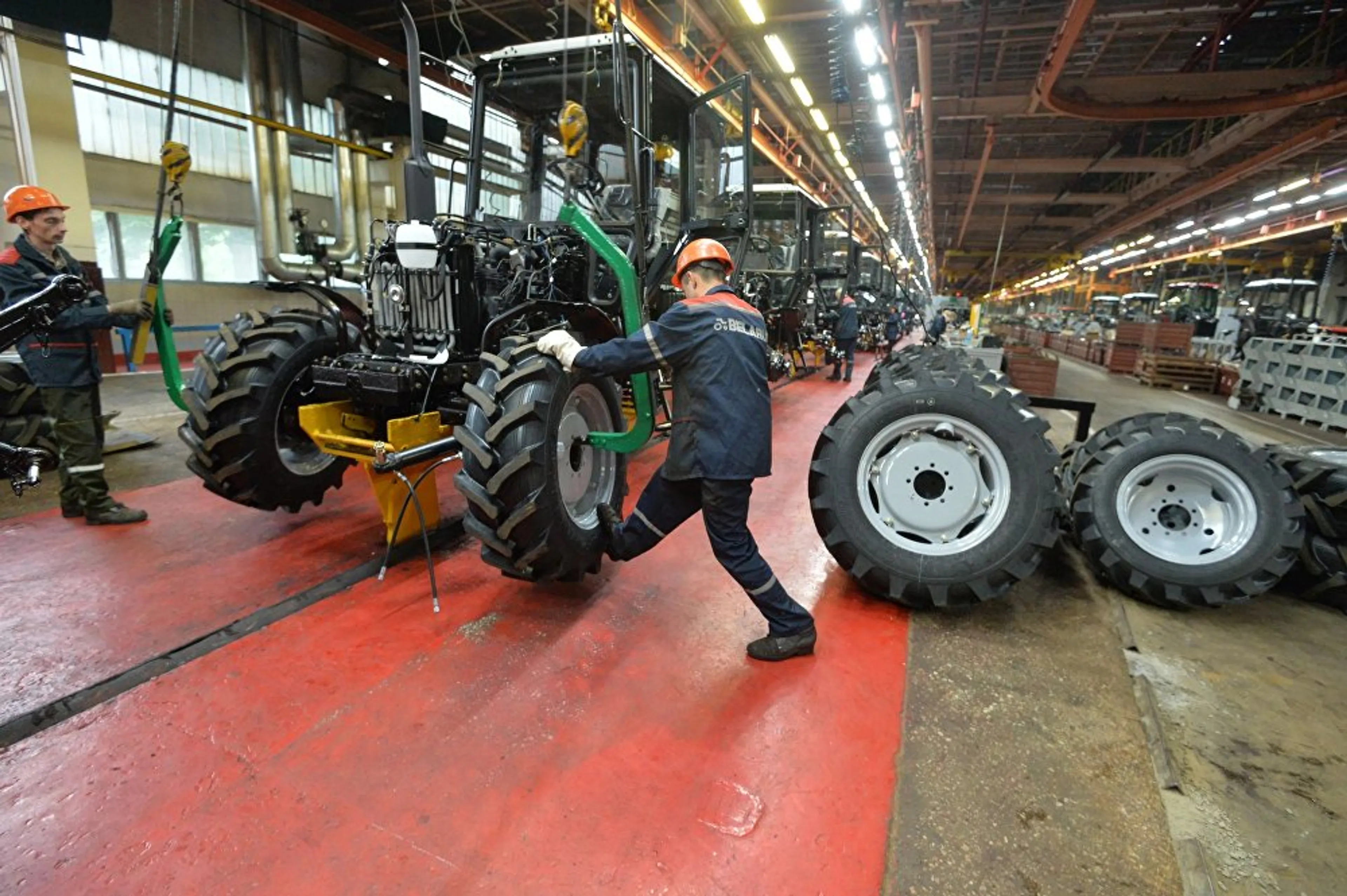 Капитал - На ввозимую сельхозтехнику предложили ввести утильсбор