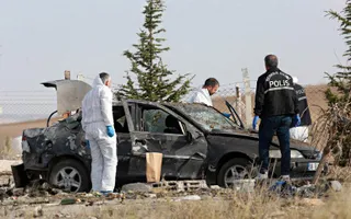 Капитал - Двое подорвали себя у полицейского участка в Анкаре