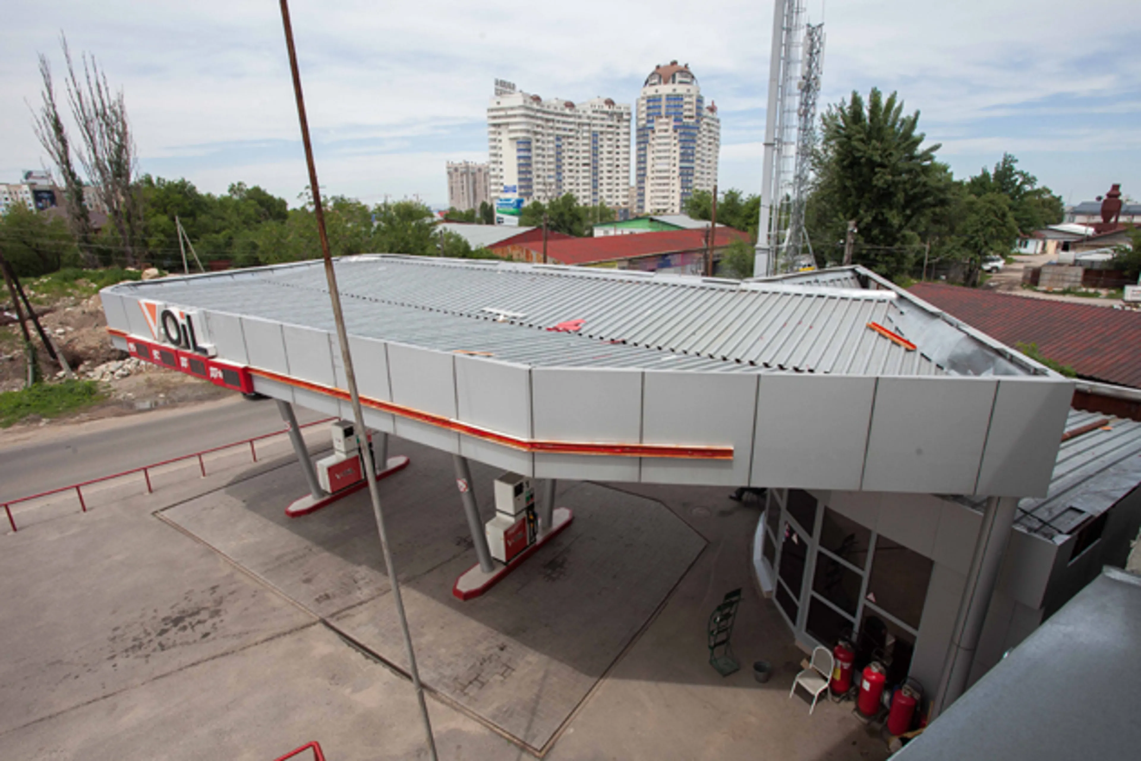 Капитал - Алматинцев травит незаконно  построенная АЗС