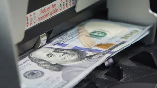 Капитал - Казахстанцы в октябре купили меньше долларов в обменниках