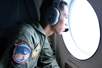 Найдены обломки разбившегося самолета в Индонезии