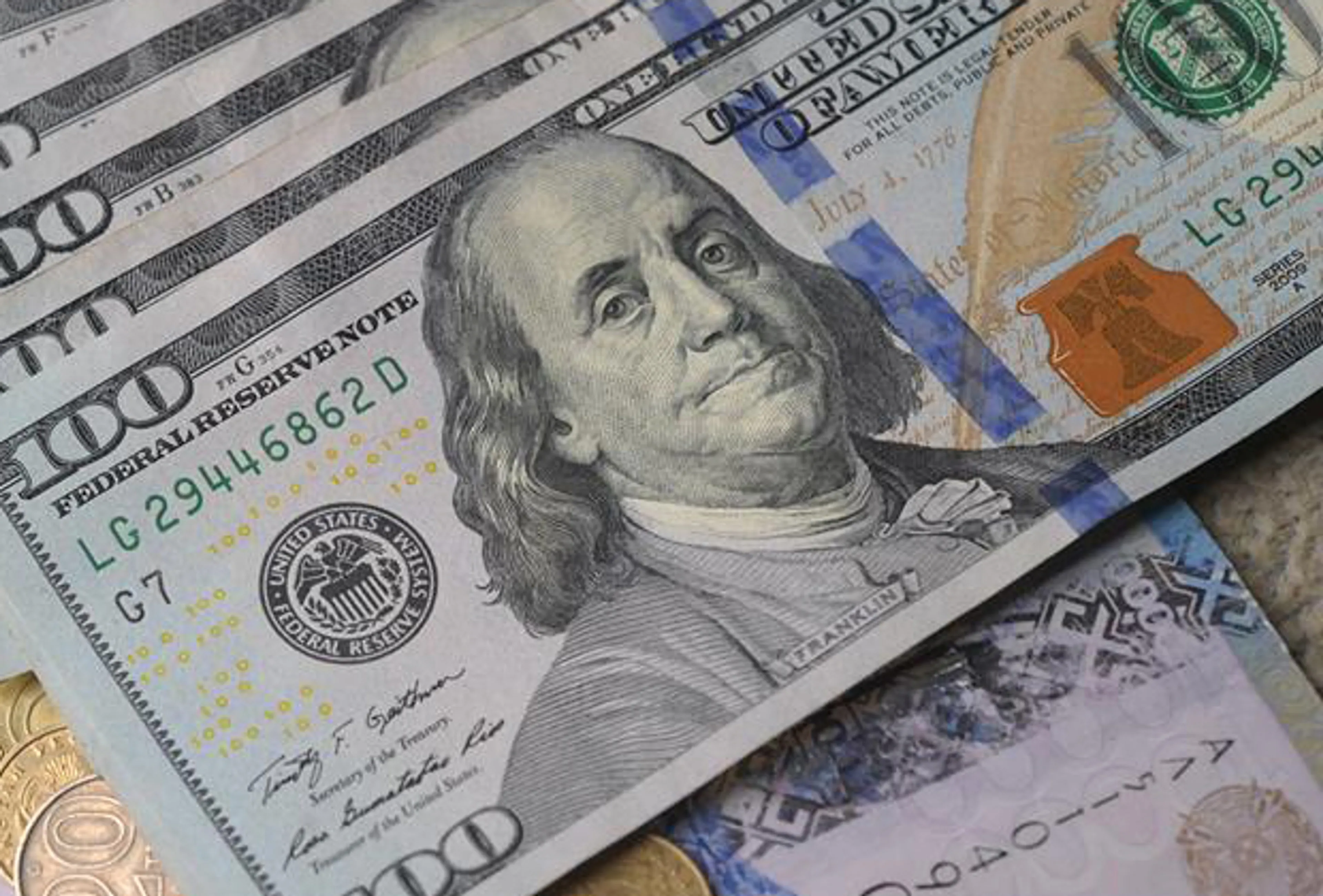 Капитал - Дневные торги: 382 тенге за доллар