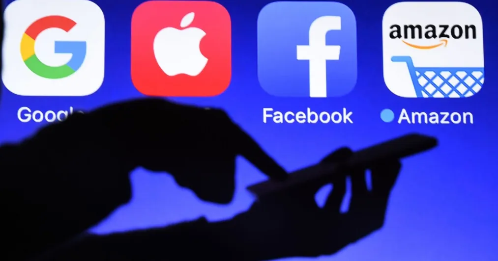 Капитал - Google и Amazon оштрафовали на 135 млн евро