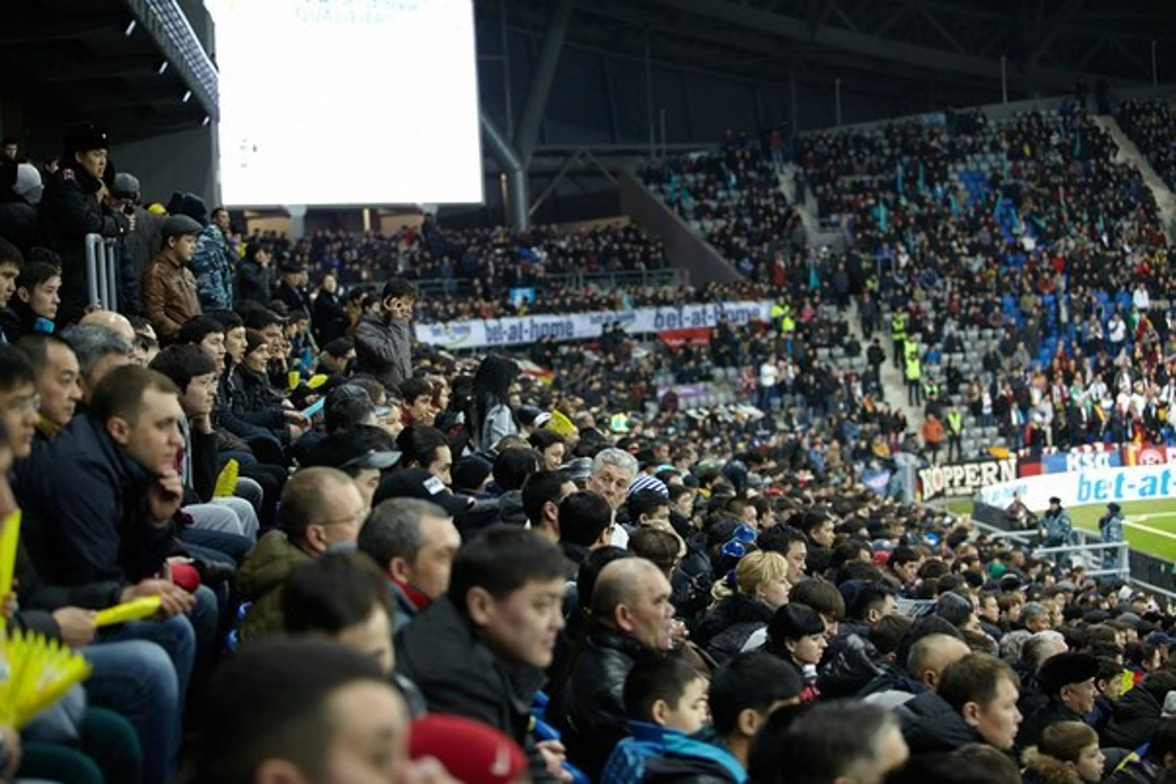 Капитал - За мат на стадионах Казахстана можно получить 15 суток ареста