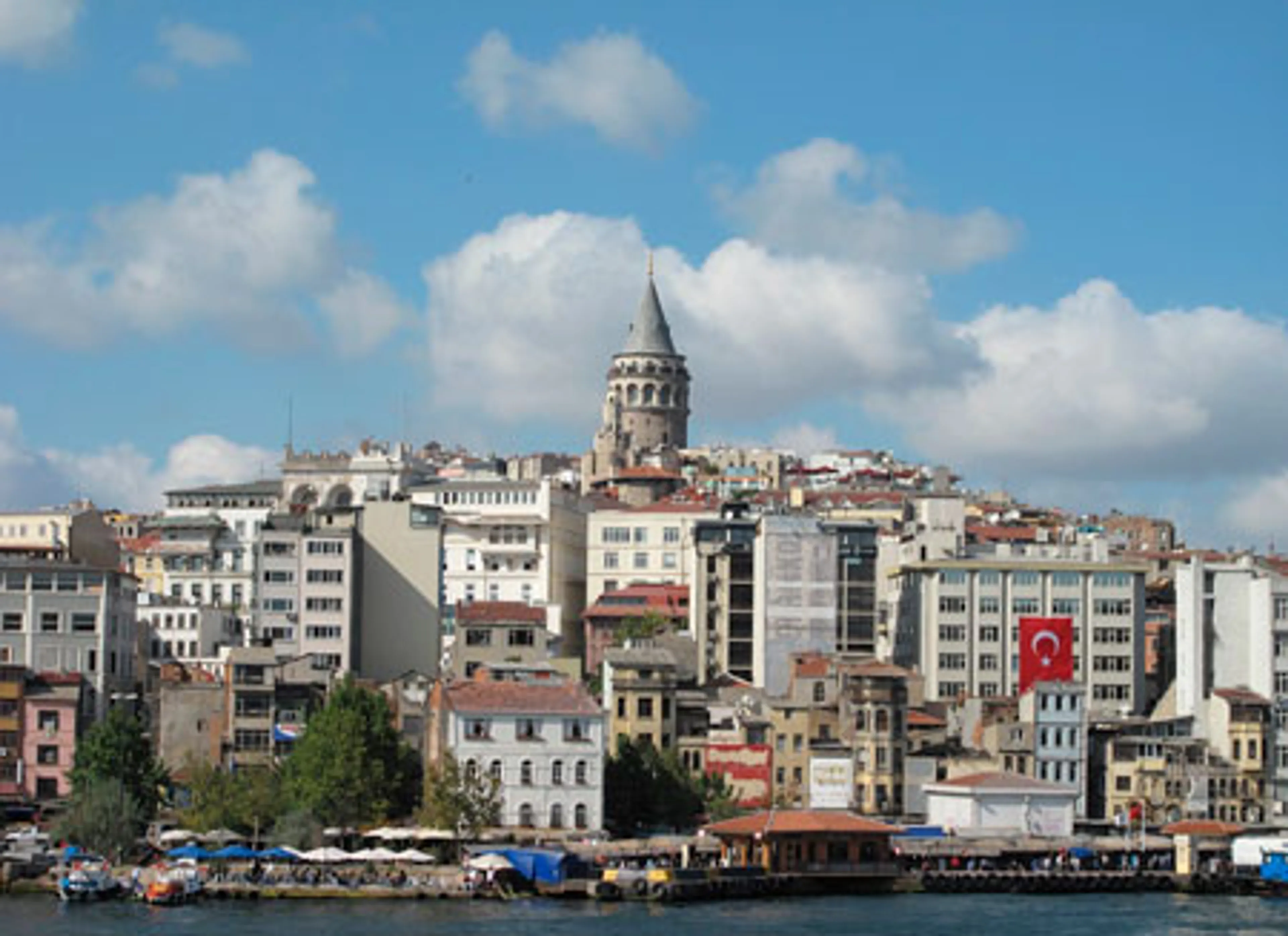 Капитал - Туристы отказываются от отдыха в Стамбуле