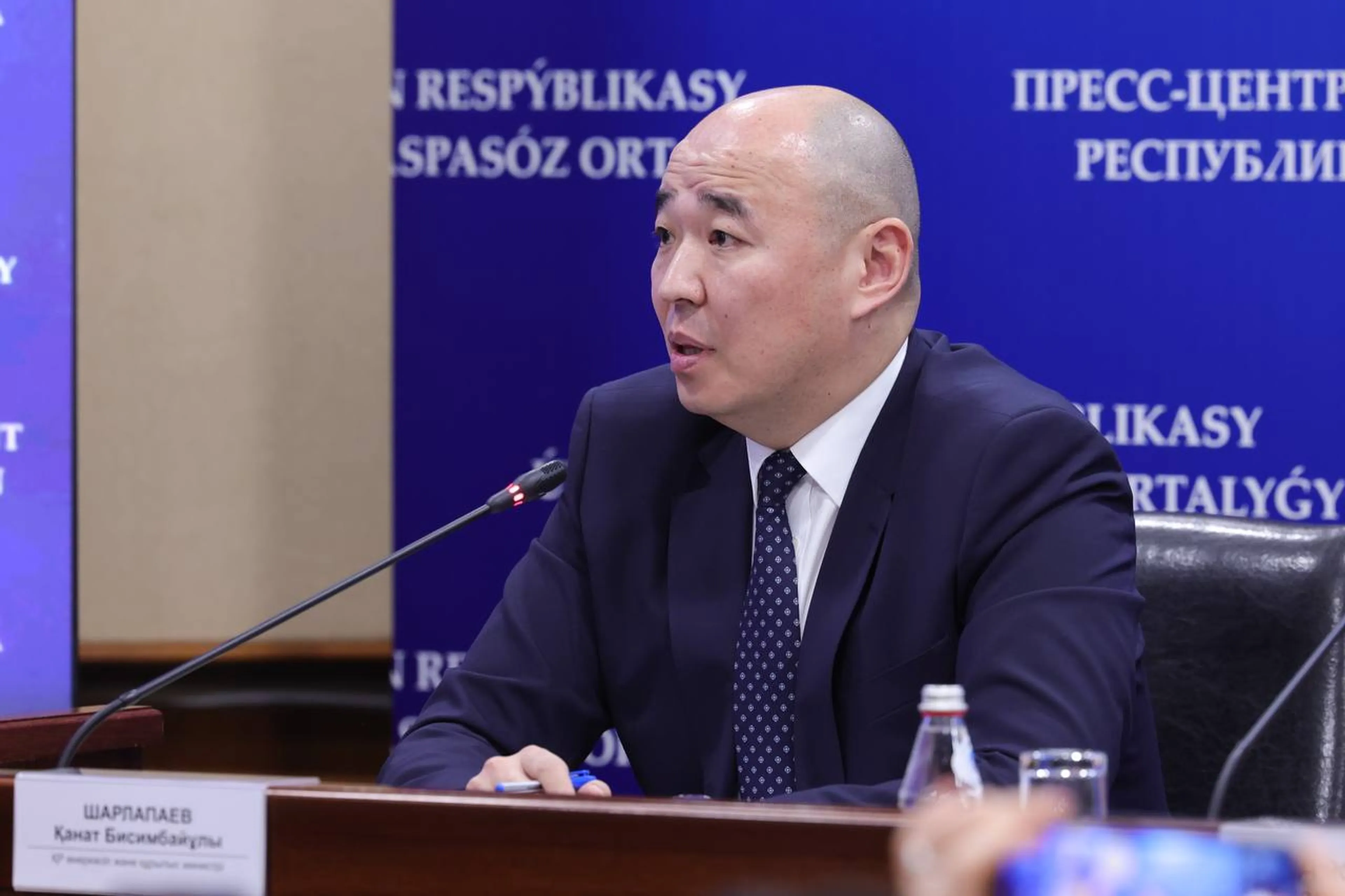 Фото: пресс-служба правительства
  