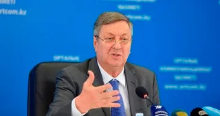 Капитал - Владимир Школьник освобожден от должности