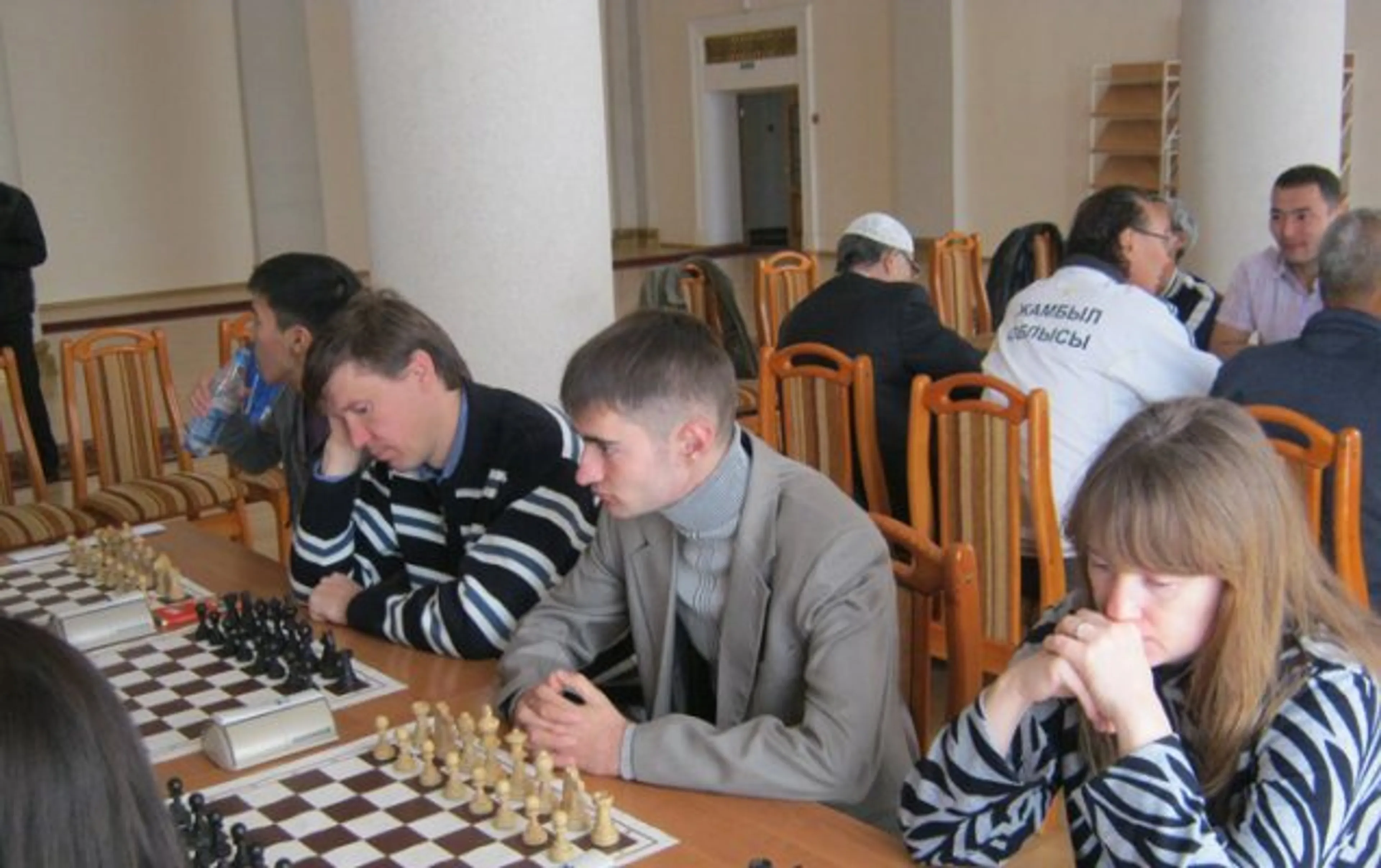 Капитал - Федерация шахмат РК временно прекращает свою деятельность