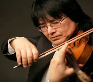 В Алматы выступил Марат Бисенгалиев