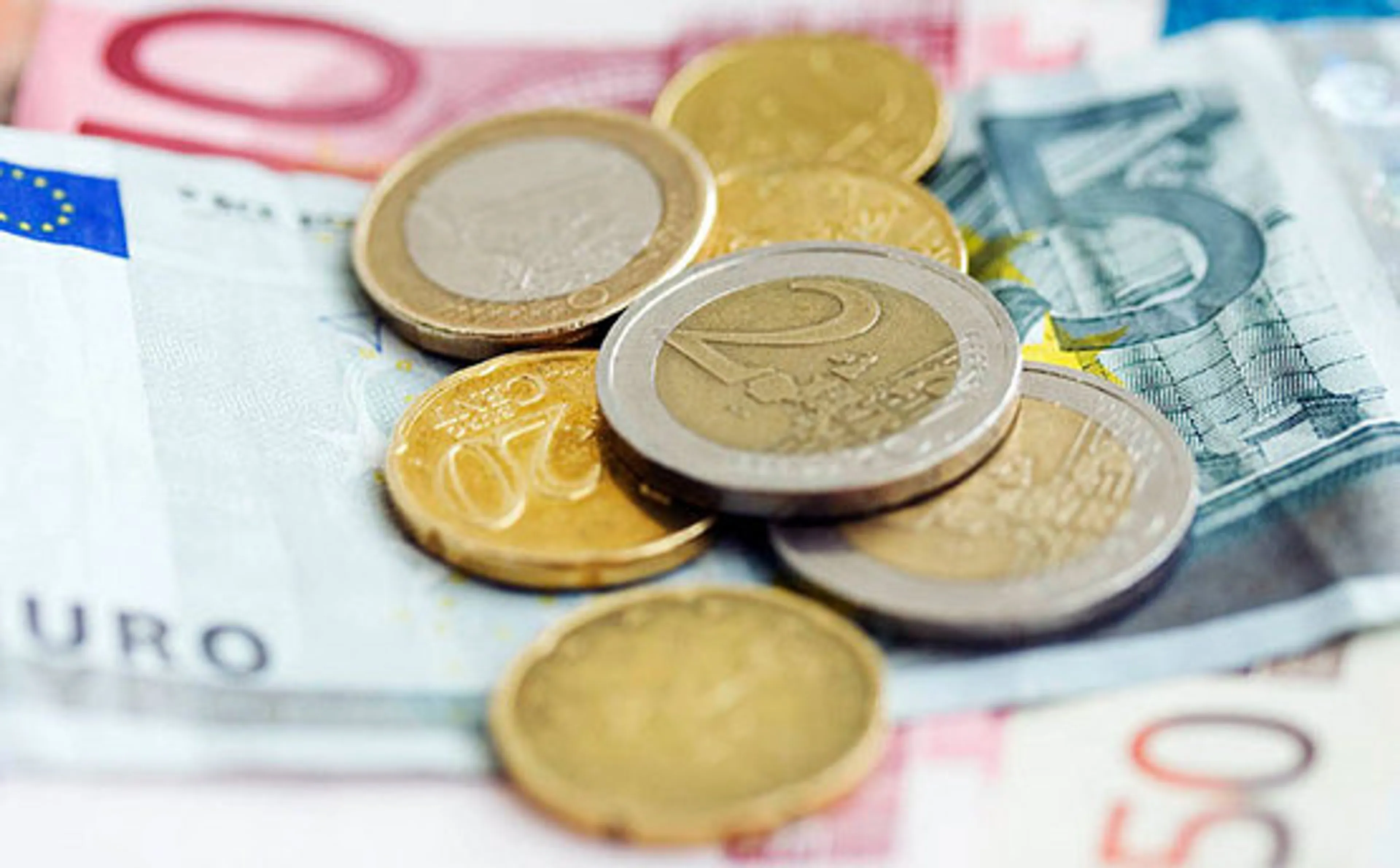 Капитал - Евро сдает позиции