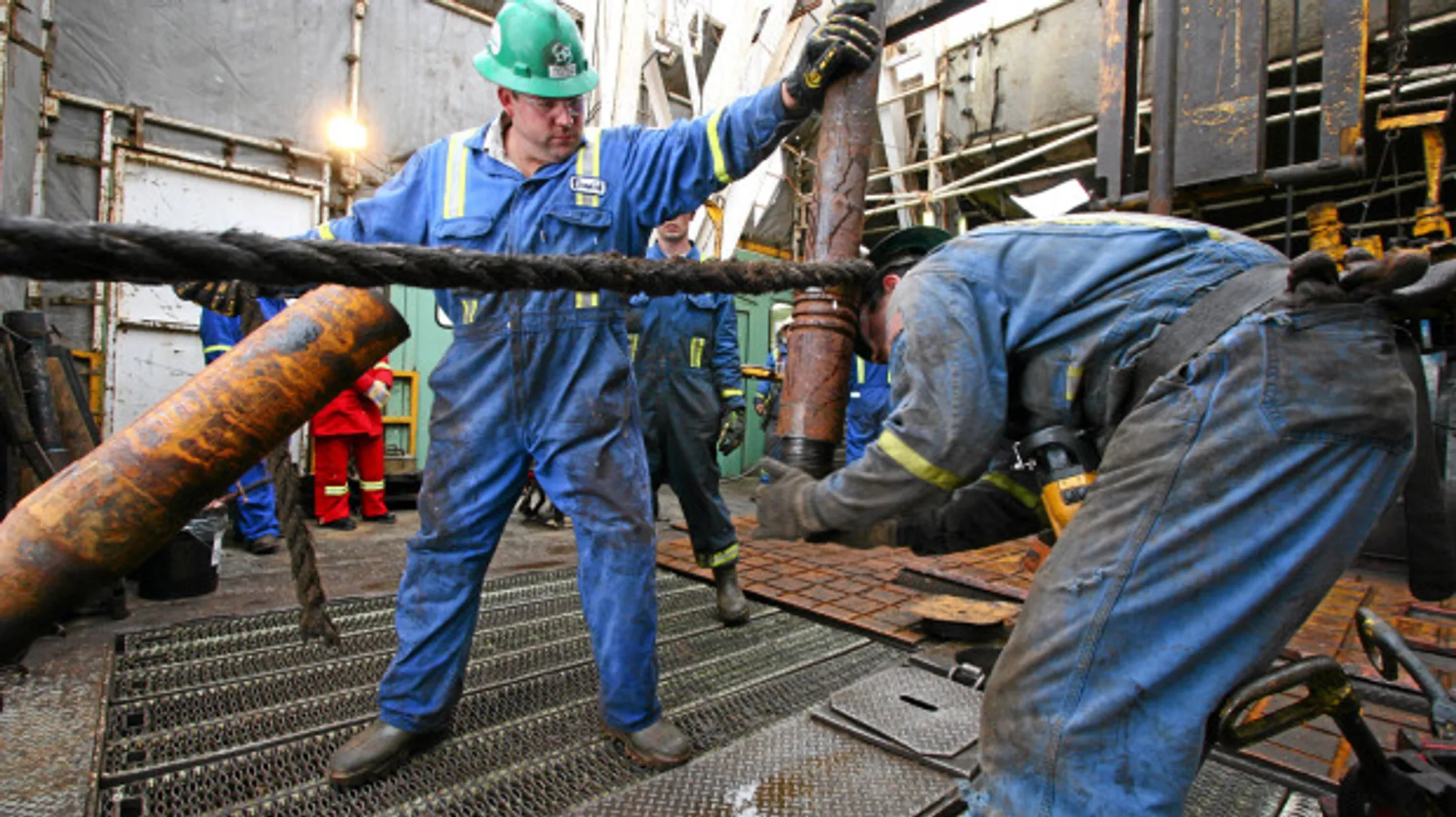 Франция готовит законопроект, запрещающий добычу нефти и газа - Image Kapital.kz