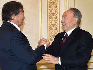 Капитал - Нурсултан Назарбаев встретился с Олжасом Сулейменовым