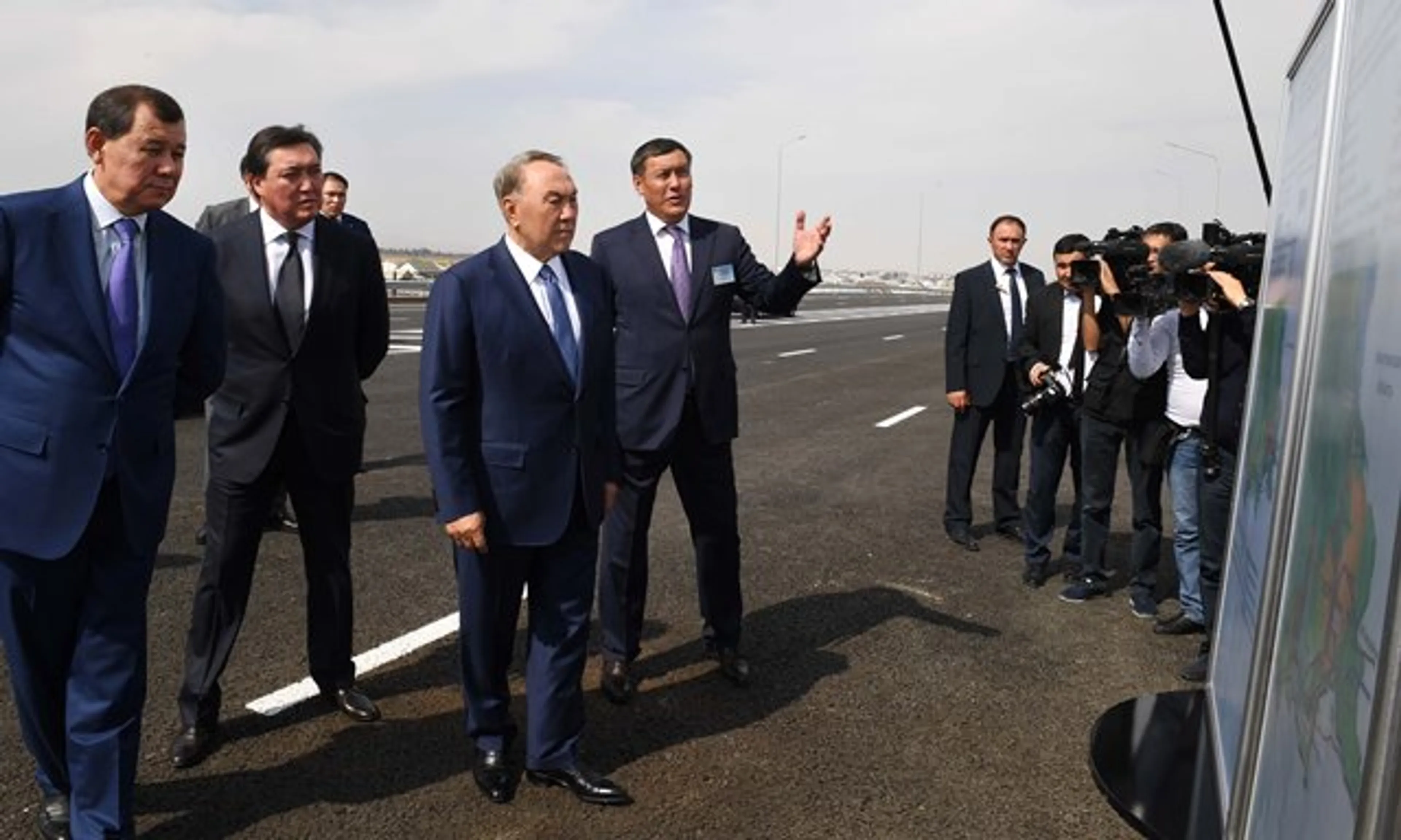 Капитал - Нурсултан Назарбаев посетил ряд объектов в Жамбылской области