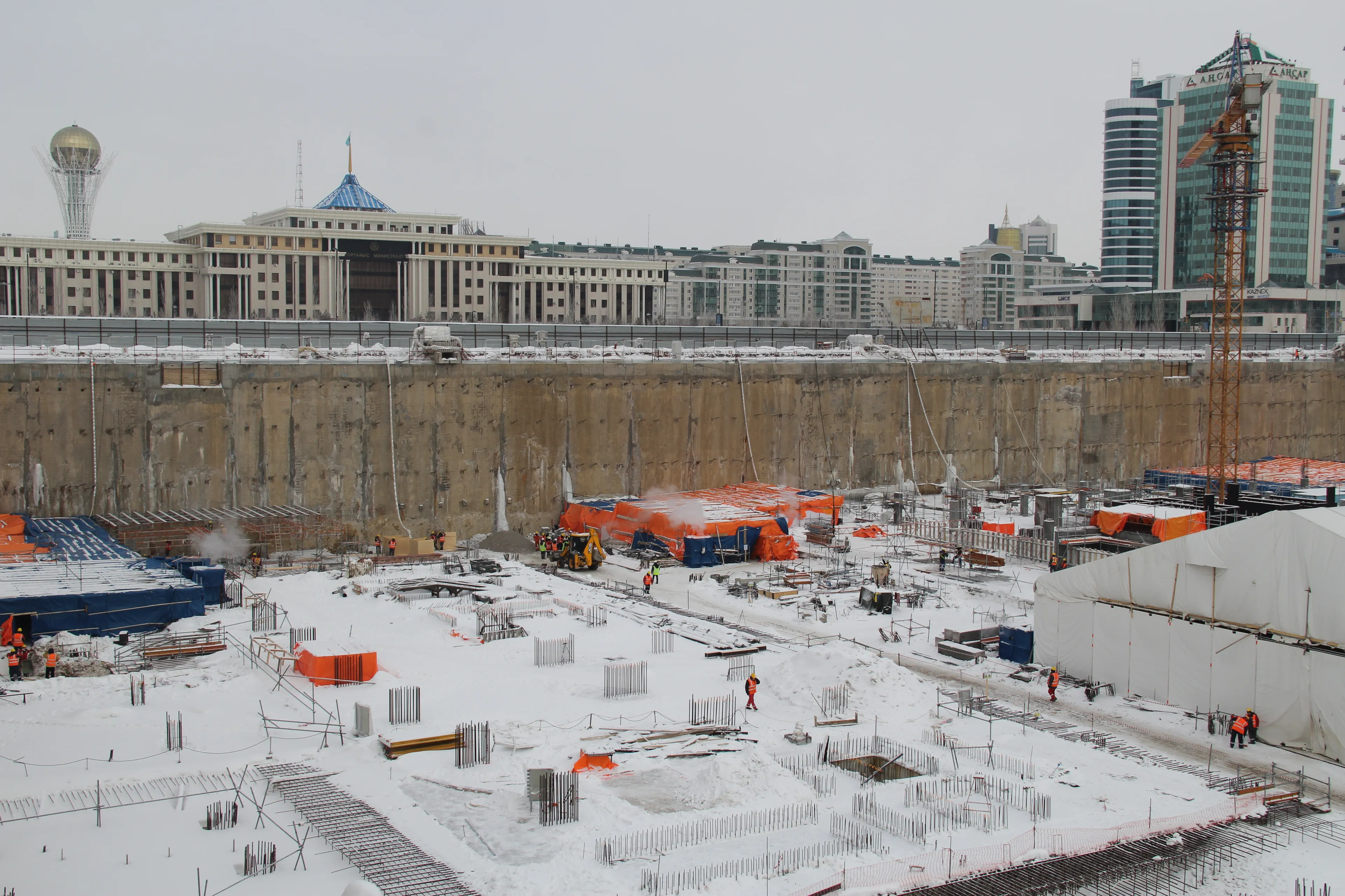 Капитал - В строительство Абу Даби Плаза вовлекут местные компании